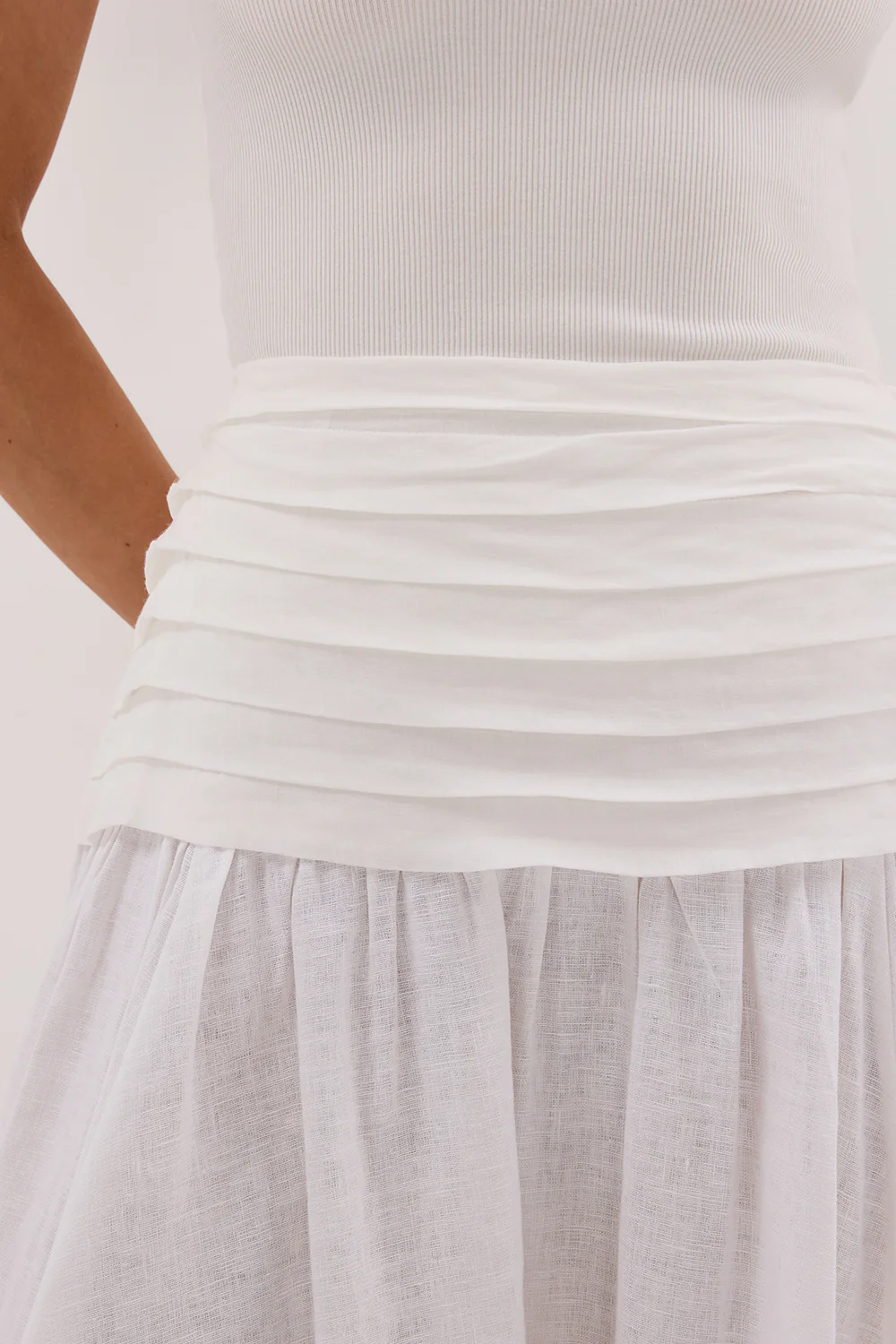 HALLIE WHITE LINEN MIDI SKIRT - Yukikoi
