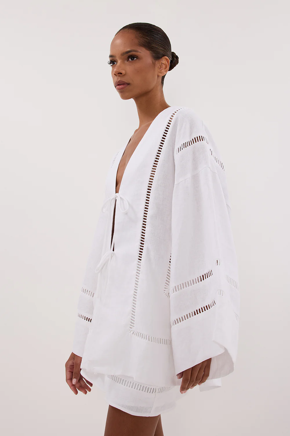 LINDSAY WHITE LINEN KIMONO TOP - Yukikoi