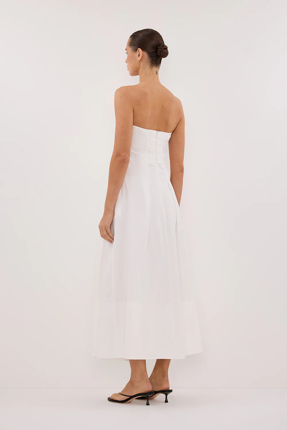 LILLY WHITE COTTON STRAPLESS MIDI DRESS - Yukikoi