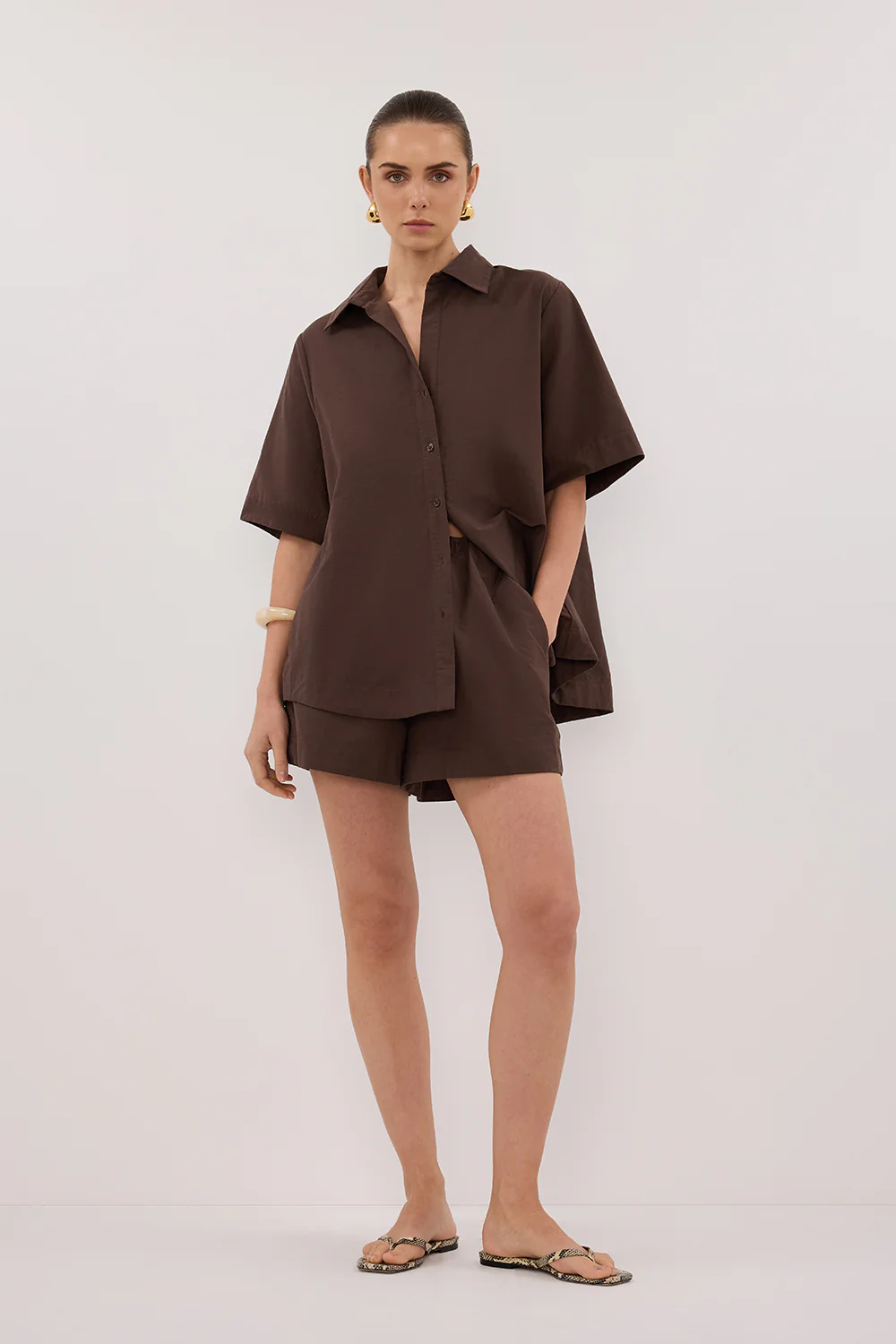 ELARA CHOCOLATE DRAWSTRING SHORT - Yukikoi