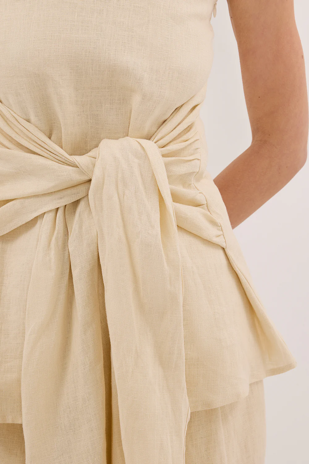 PIPPY BUTTERMILK LINEN STRAPLESS TOP - Yukikoi