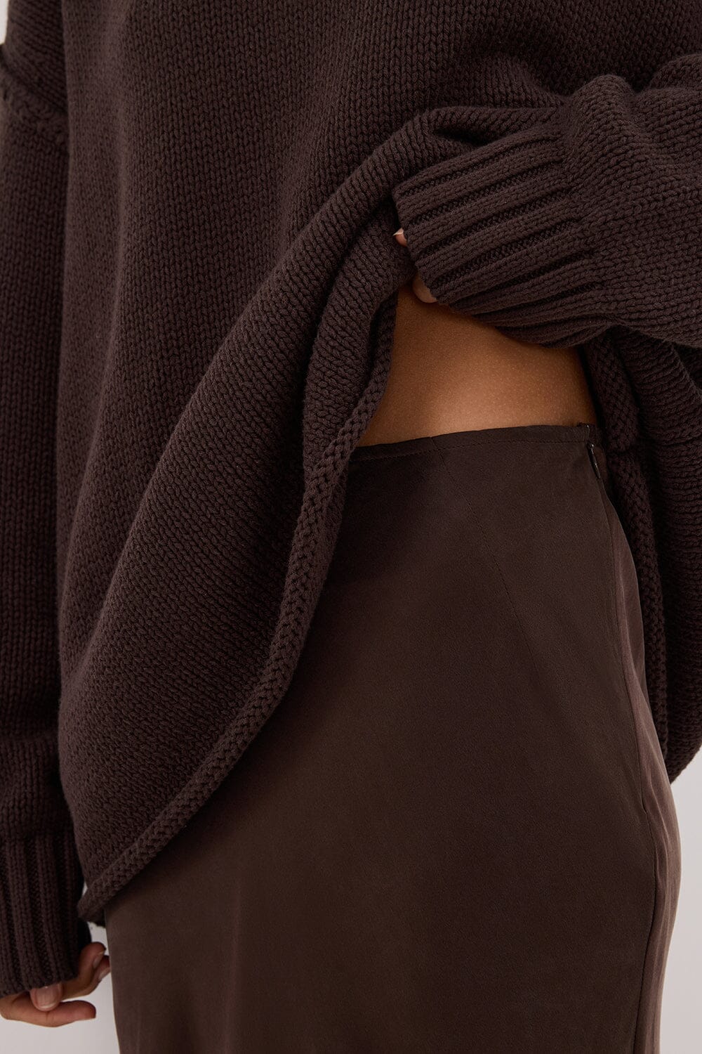 COLETTE BITTER CHOC SILK SKIRT - Yukikoi