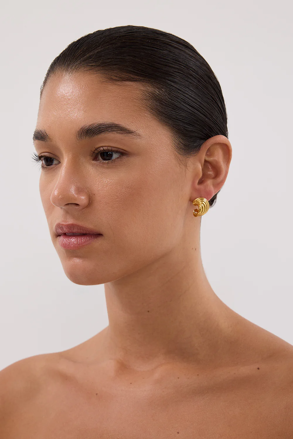 AMBER SCEATS KONA EARRING GOLD - Yukikoi