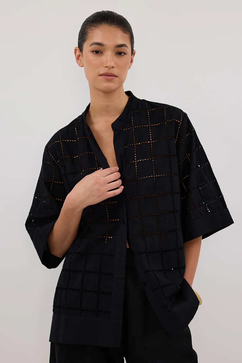 OWEN BLACK SLEEVED BRODERIE SHIRT - Yukikoi