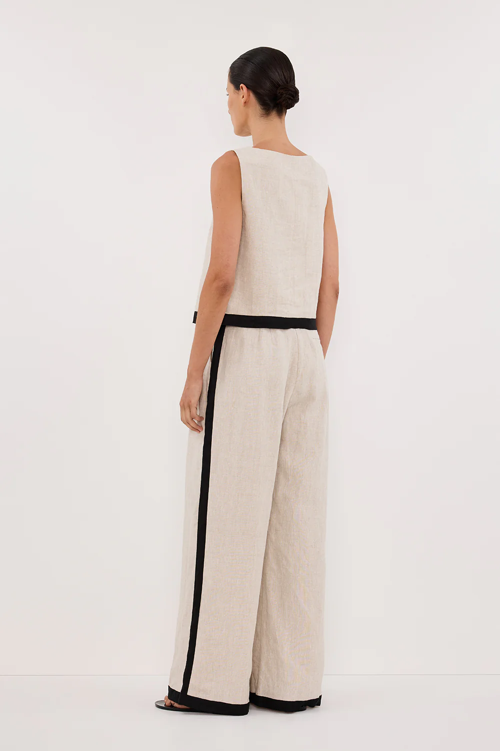 EBONY NATURAL LINEN TOP - Yukikoi