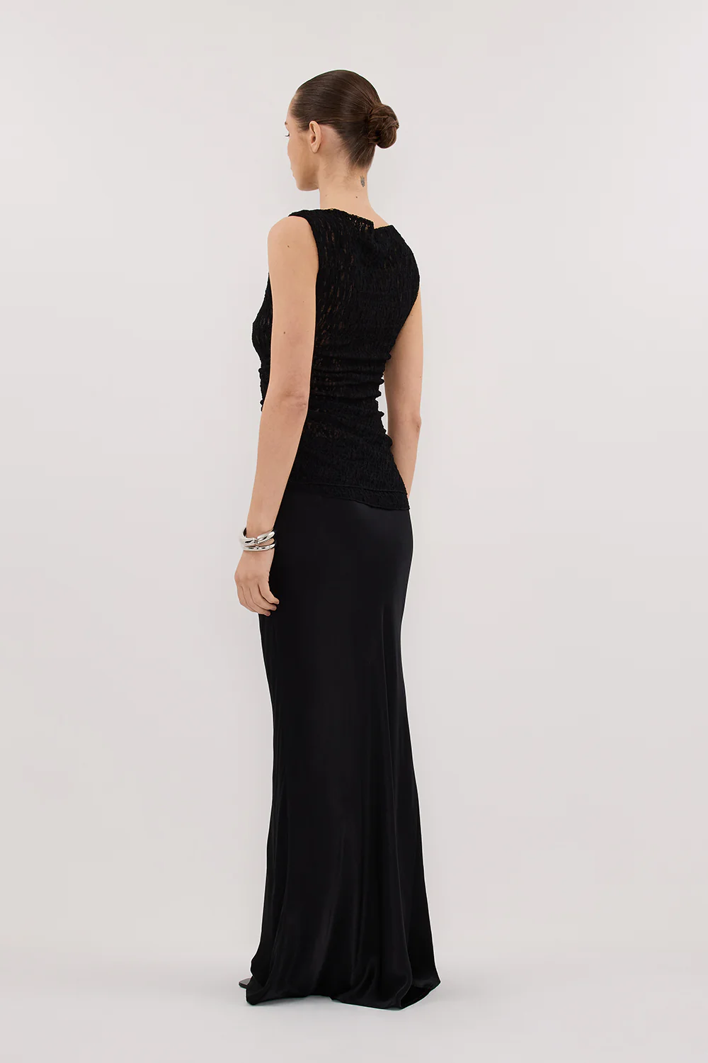 LIZZIE BLACK SLEEVELESS LACE TOP - Yukikoi