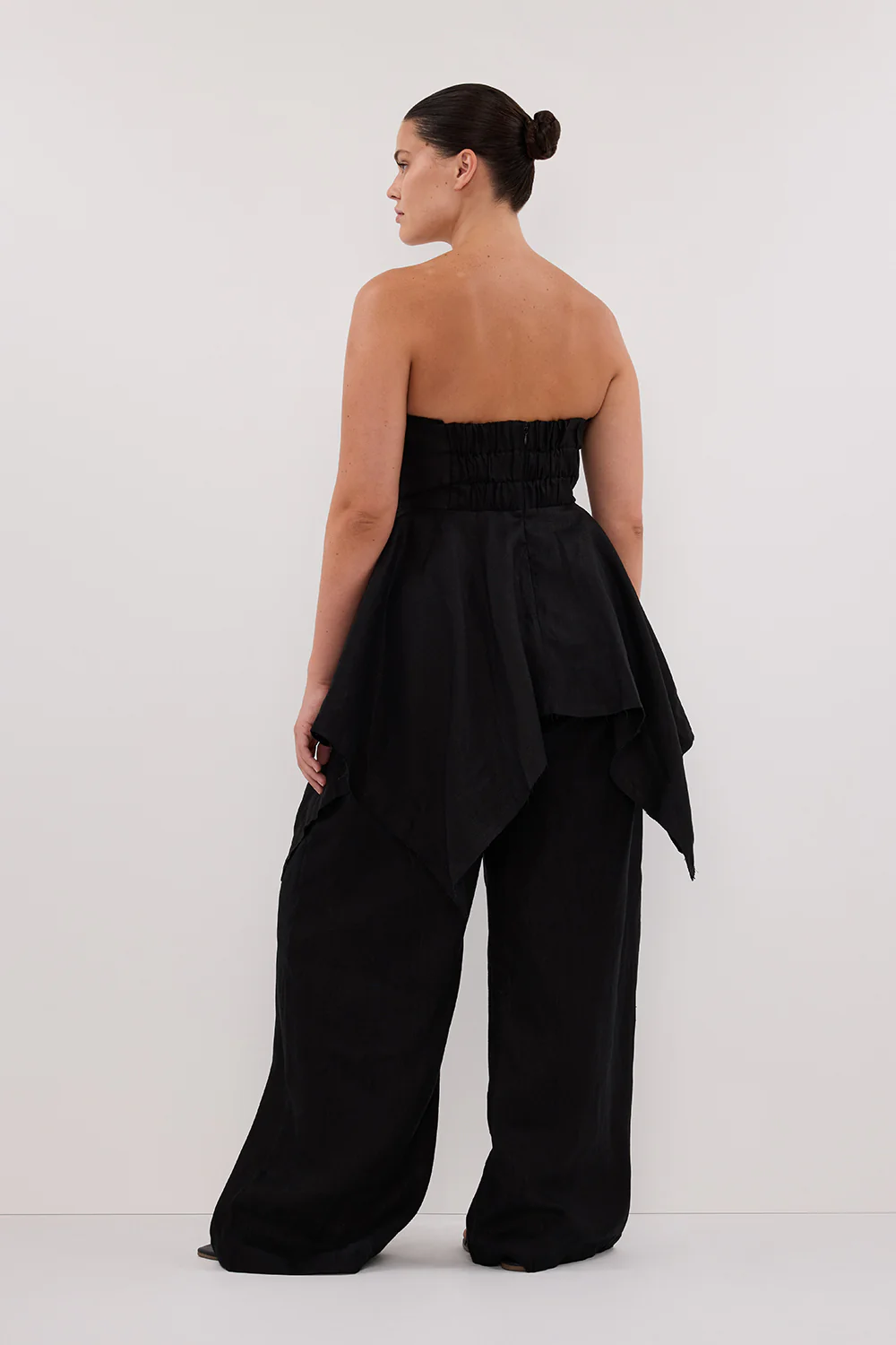 LUNA BLACK LINEN HANDKERCHIEF TOP - Yukikoi