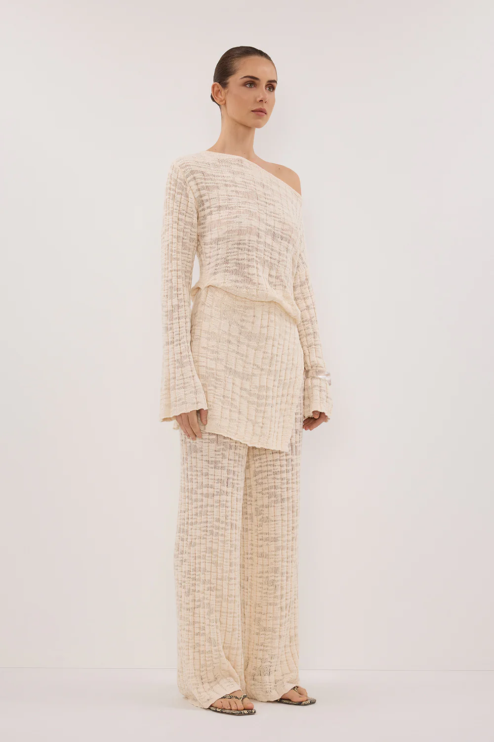 CIA NATURAL LONG SLEEVE KNIT TOP - Yukikoi