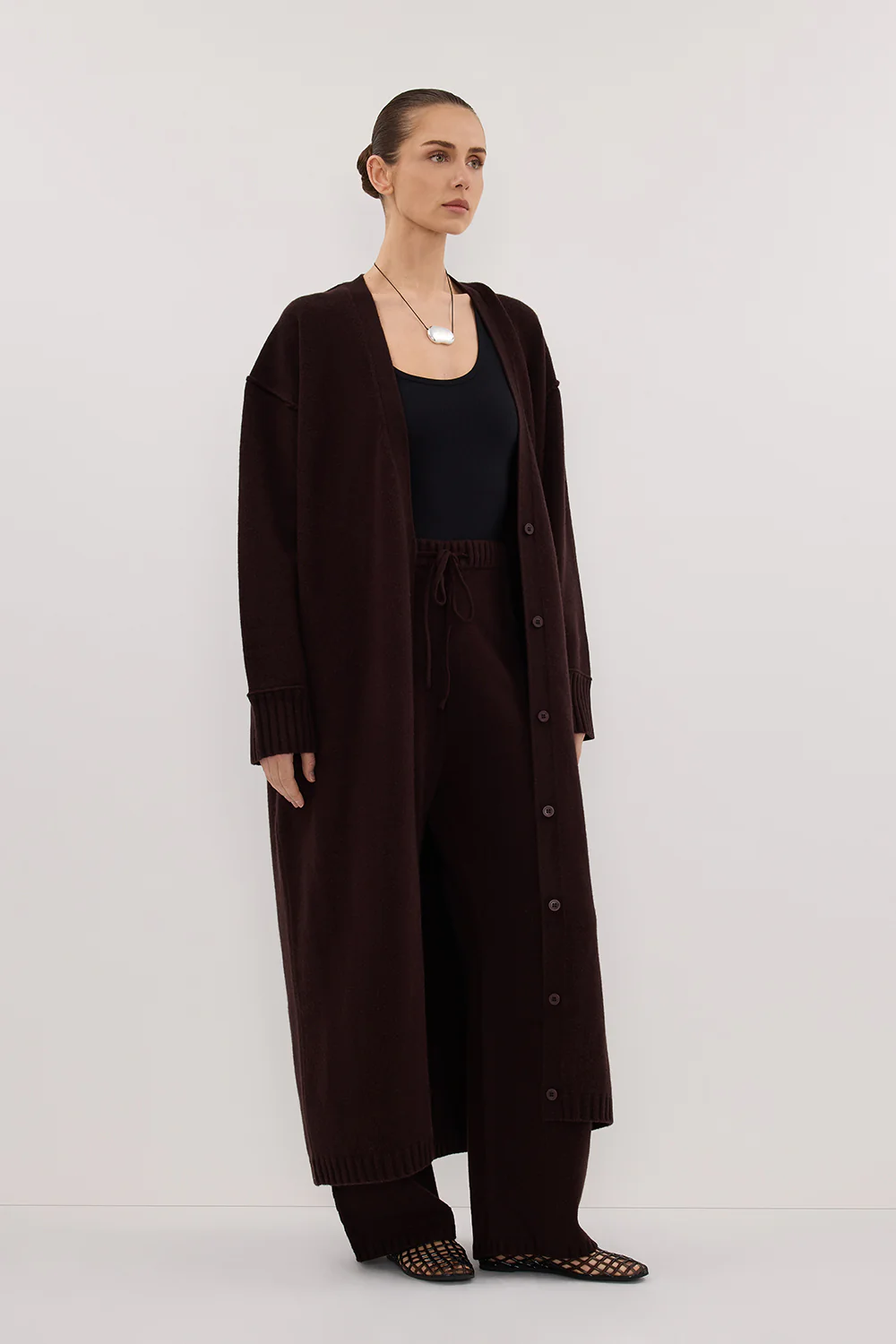 PAIGE CHOC LONGLINE WOOL KNIT COAT - Yukikoi