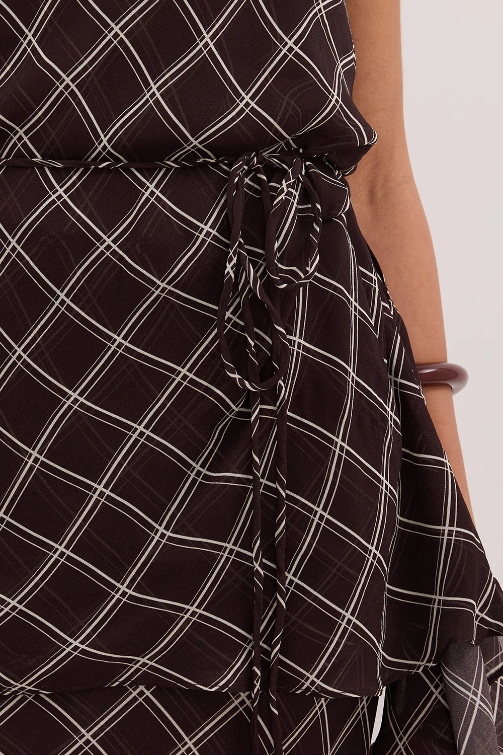 ARLINGTON CHOC SLEEVELESS CAMI TOP - Yukikoi