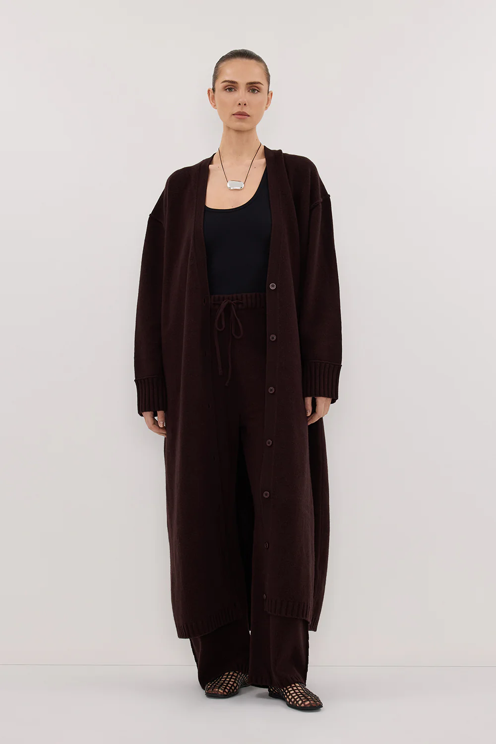 PAIGE CHOC LONGLINE WOOL KNIT COAT - Yukikoi