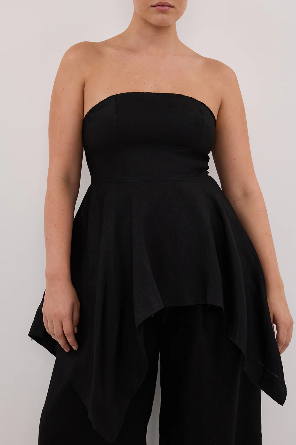 LUNA BLACK LINEN HANDKERCHIEF TOP - Yukikoi