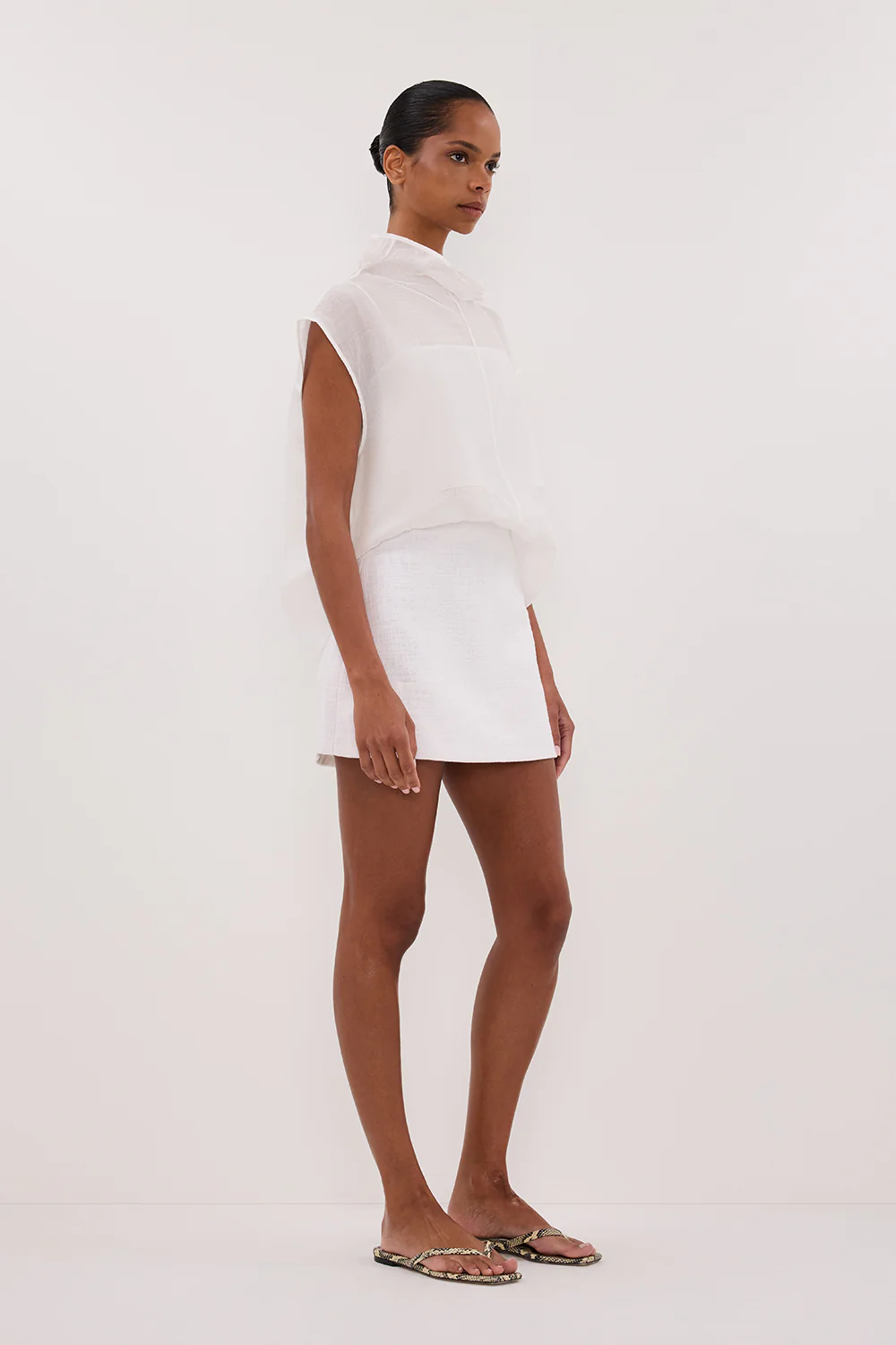 NIEVE WHITE MINI SKORT - Yukikoi