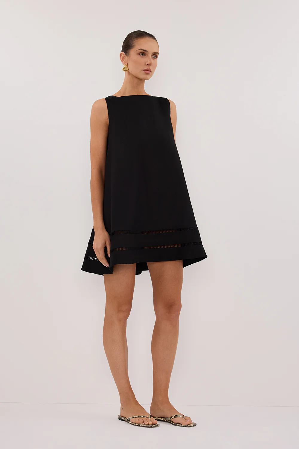LINDSAY BLACK LINEN MINI DRESS - Yukikoi