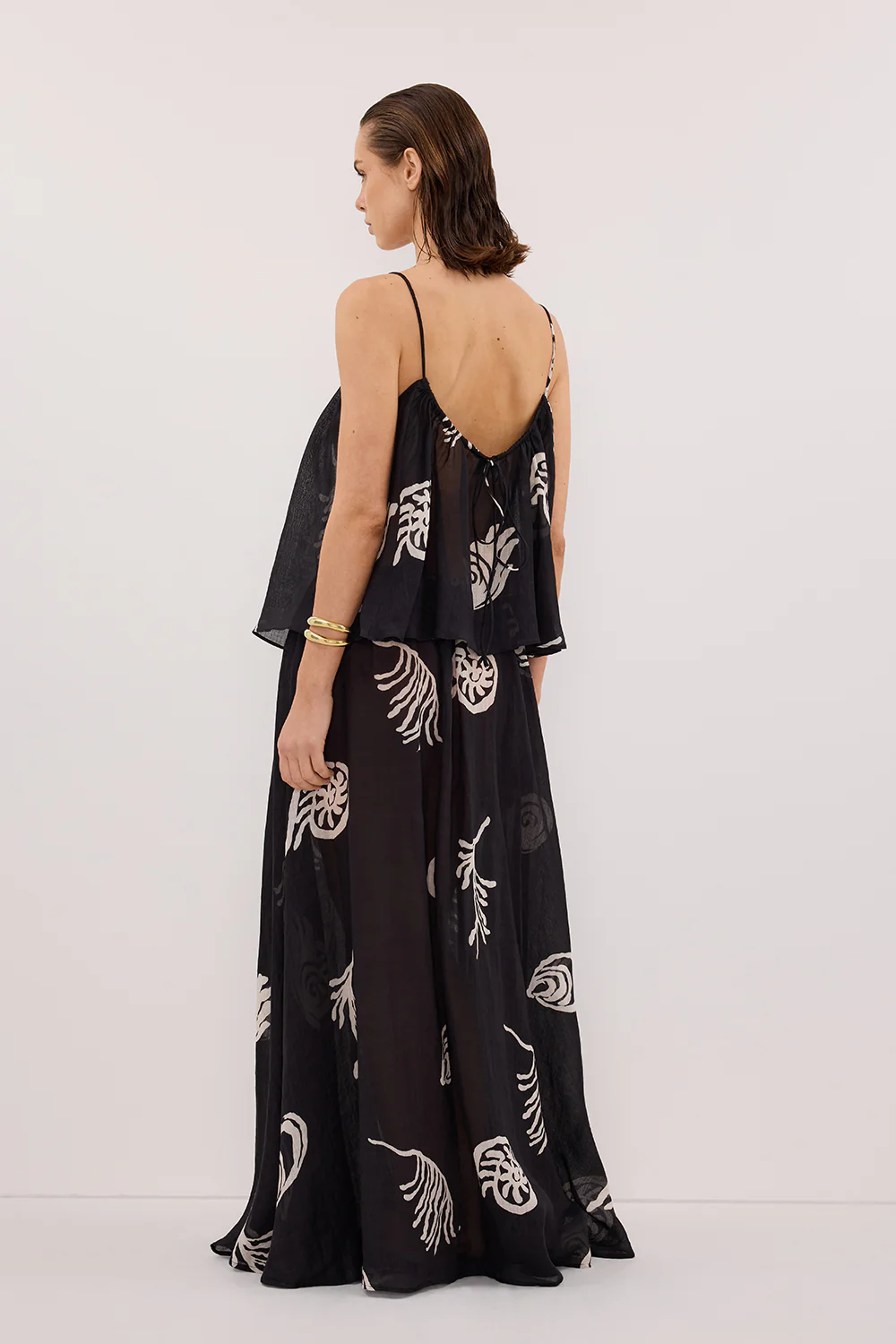 POSITANO BLACK SLEEVELESS RAMIE TOP - Yukikoi