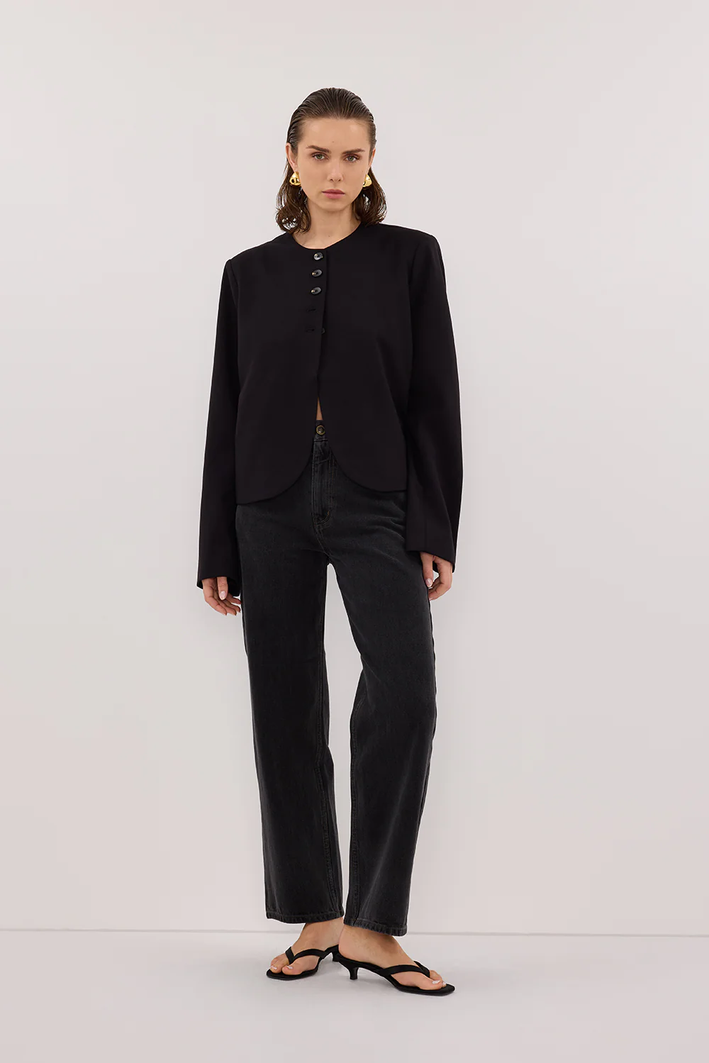 RYAN BLACK CROPPED BLAZER - Yukikoi