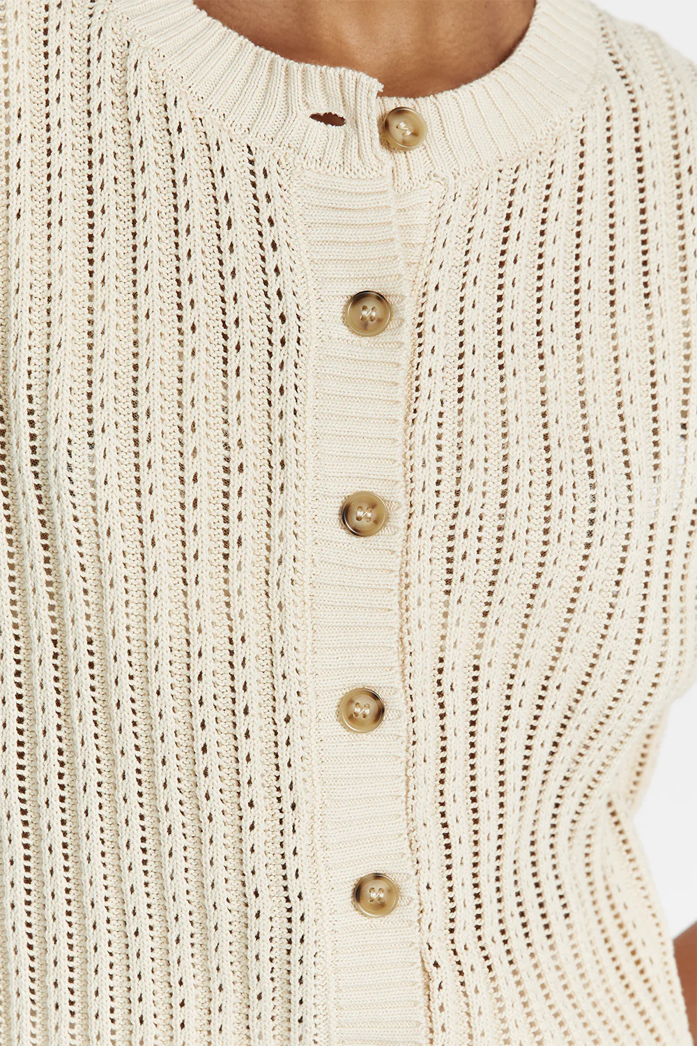 BLOOM CHALK CROCHET CROP VEST - Yukikoi