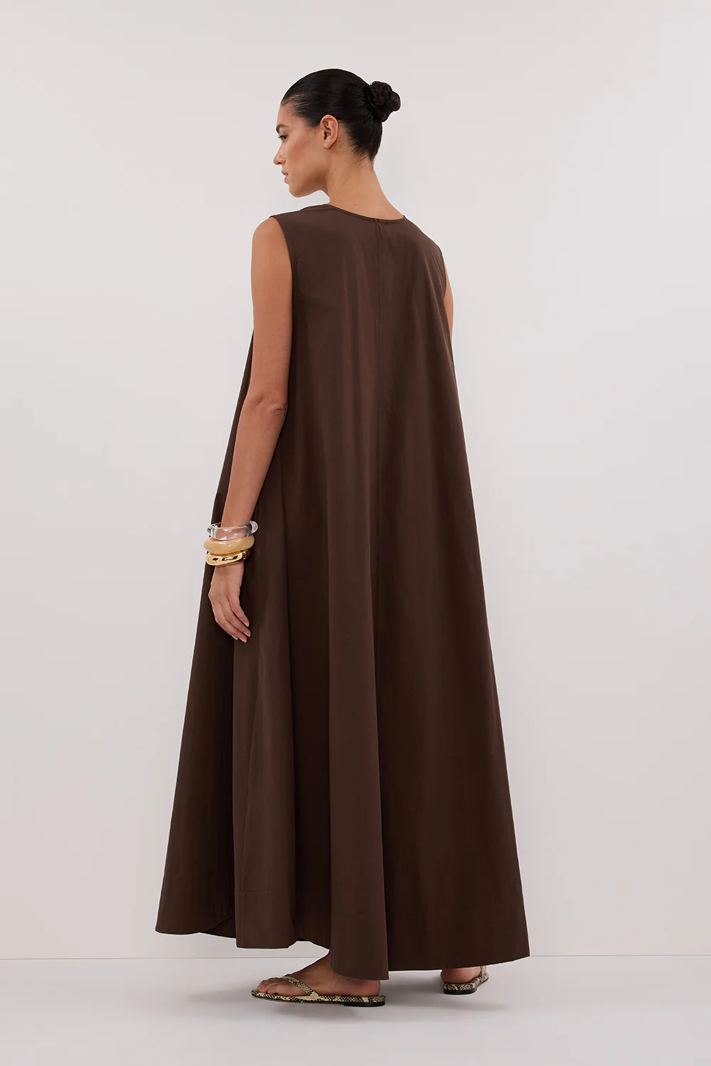 GABBY BITTER CHOC OVERSIZED COTTON MIDI DRESS - Yukikoi