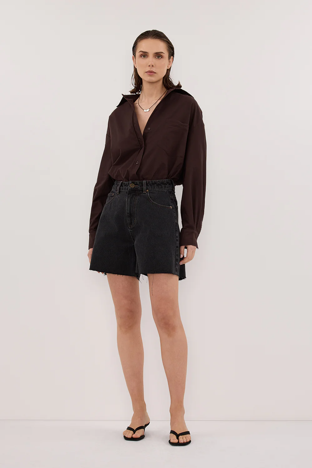 MARLEY BLACK RINSE DENIM SHORT - Yukikoi