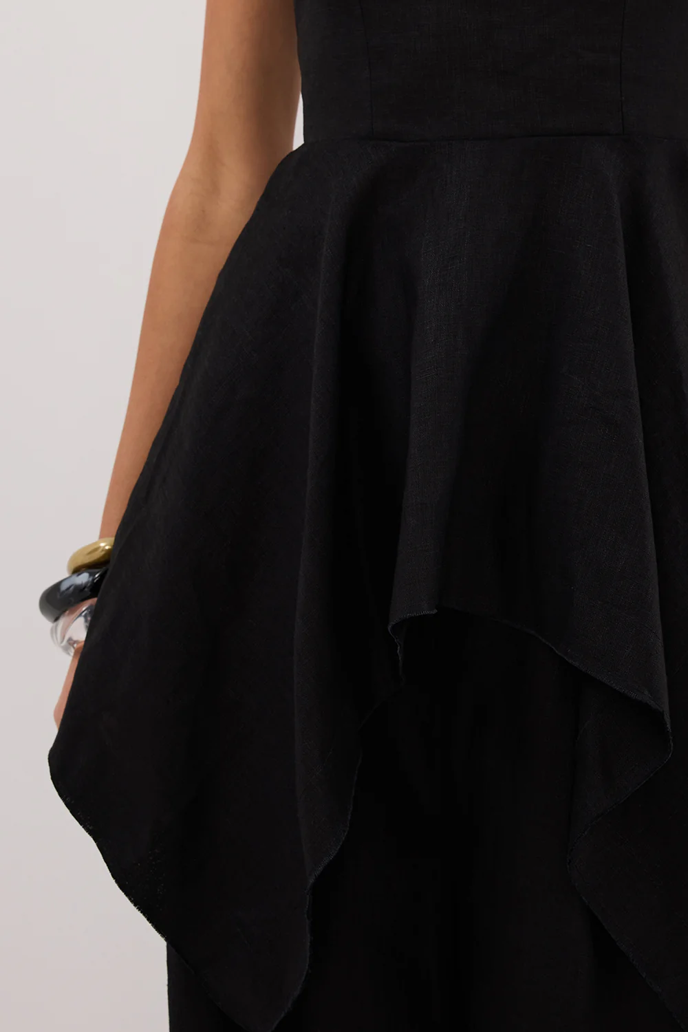 LUNA BLACK LINEN HANDKERCHIEF TOP - Yukikoi