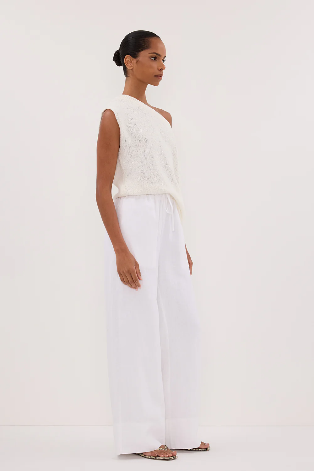 GINA WHITE LINEN ELASTIC WAIST PANT - Yukikoi