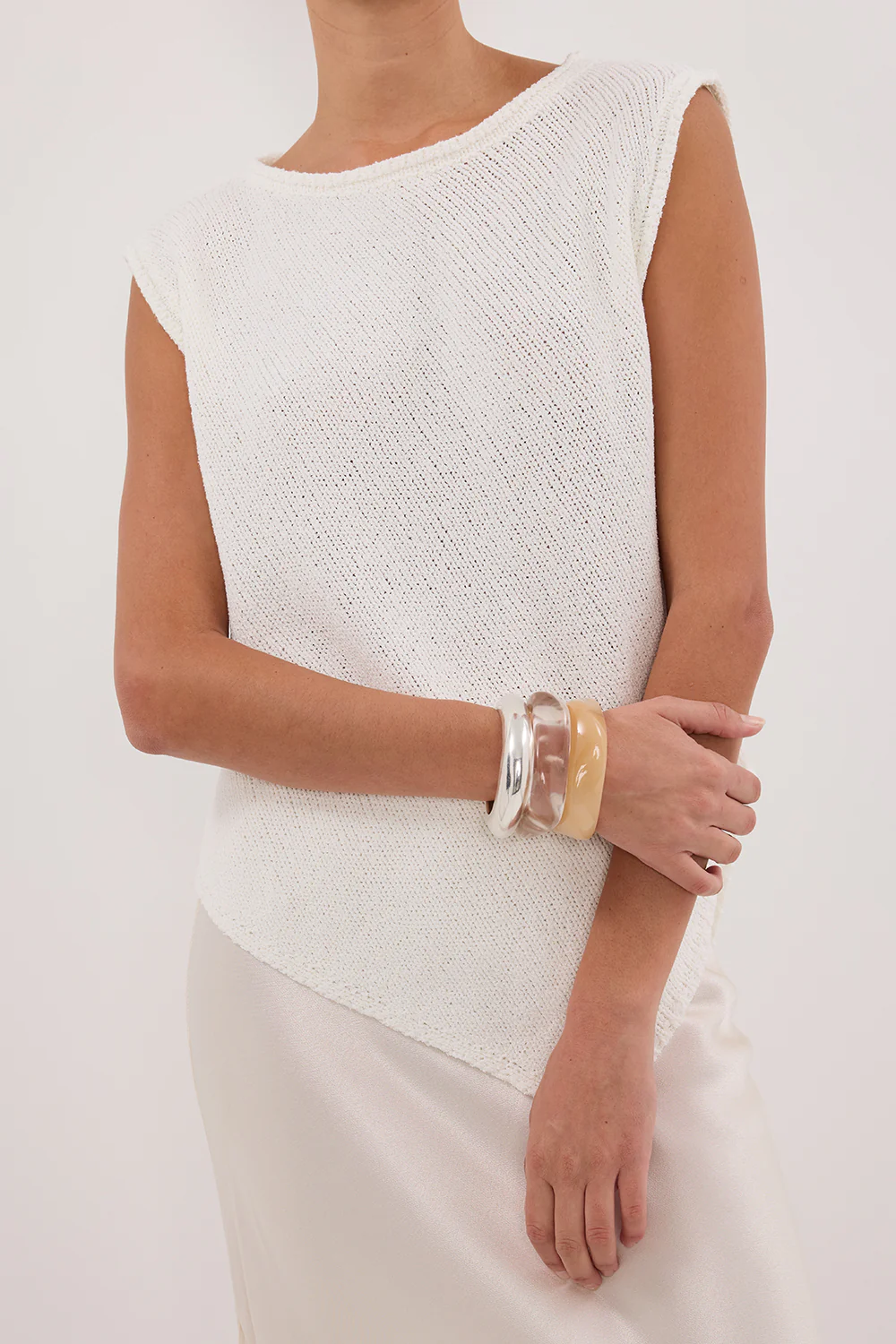 ALTHEA OFF WHITE ASYM KNIT TOP - Yukikoi