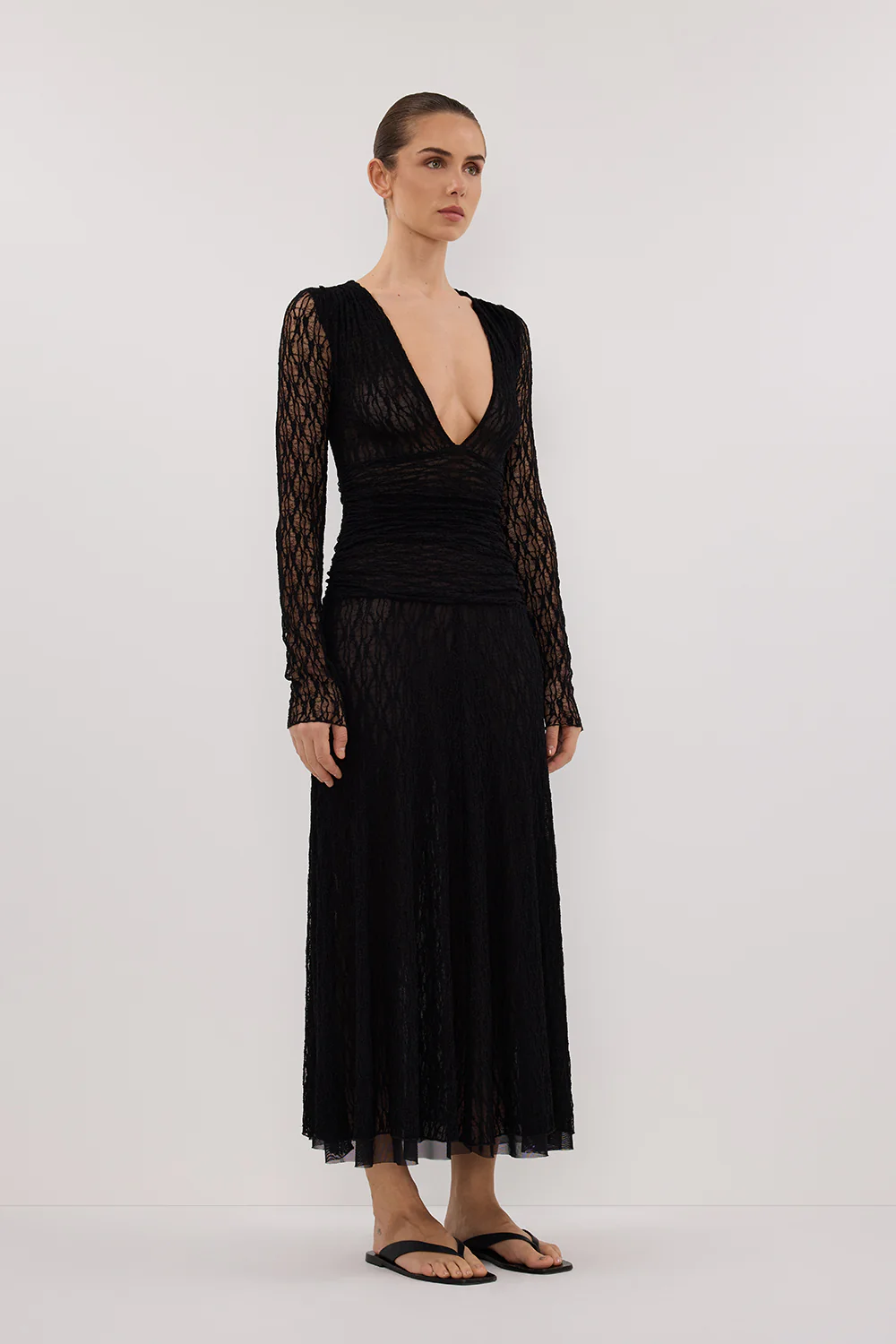 LIZZIE BLACK LACE LONG SLEEVE MAXI DRESS - Yukikoi