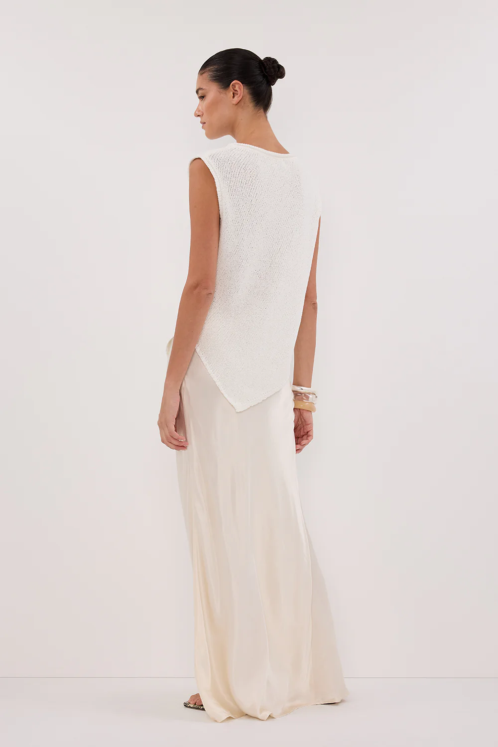 ALTHEA OFF WHITE ASYM KNIT TOP - Yukikoi