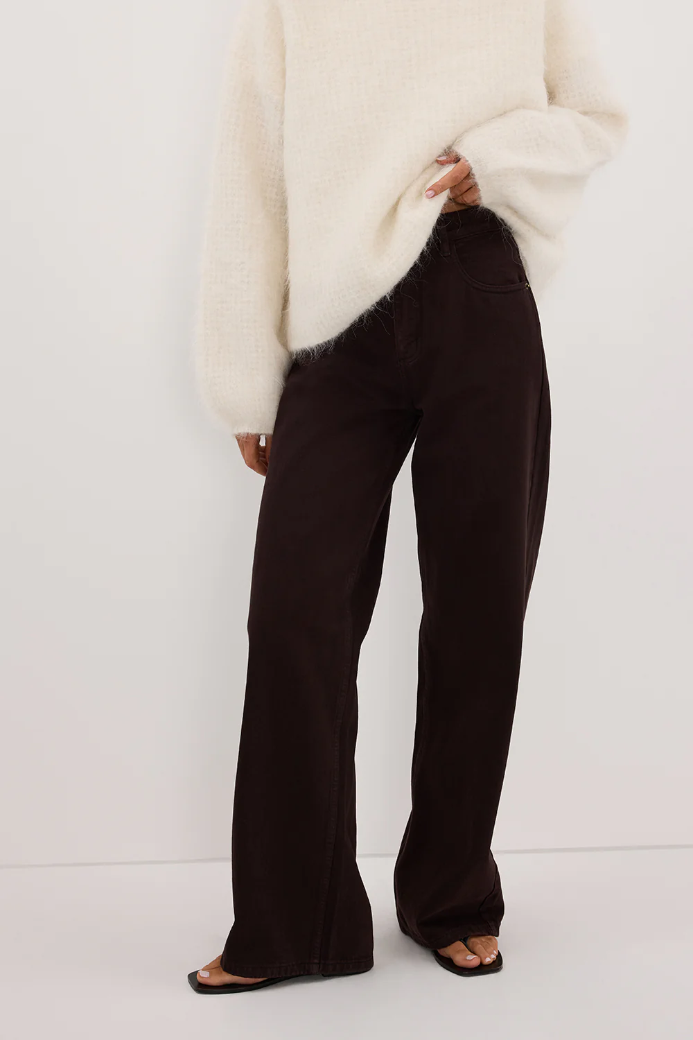 REAGAN 2.0 BURNT CHOC TALL SLOUCHY JEAN - Yukikoi