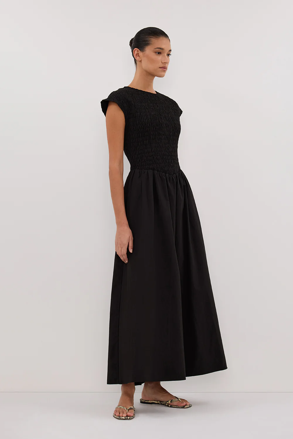 ROMA BLACK CAP SLEEVE MIDI DRESS - Yukikoi