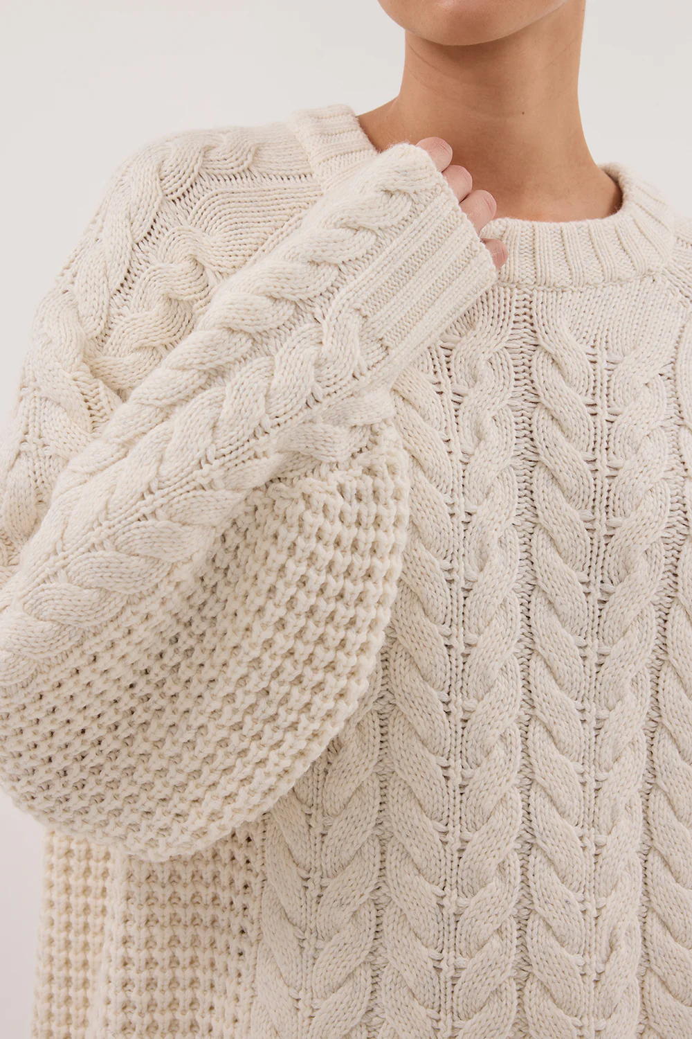 TOM CREAM CABLE LONGLINE JUMPER - Yukikoi