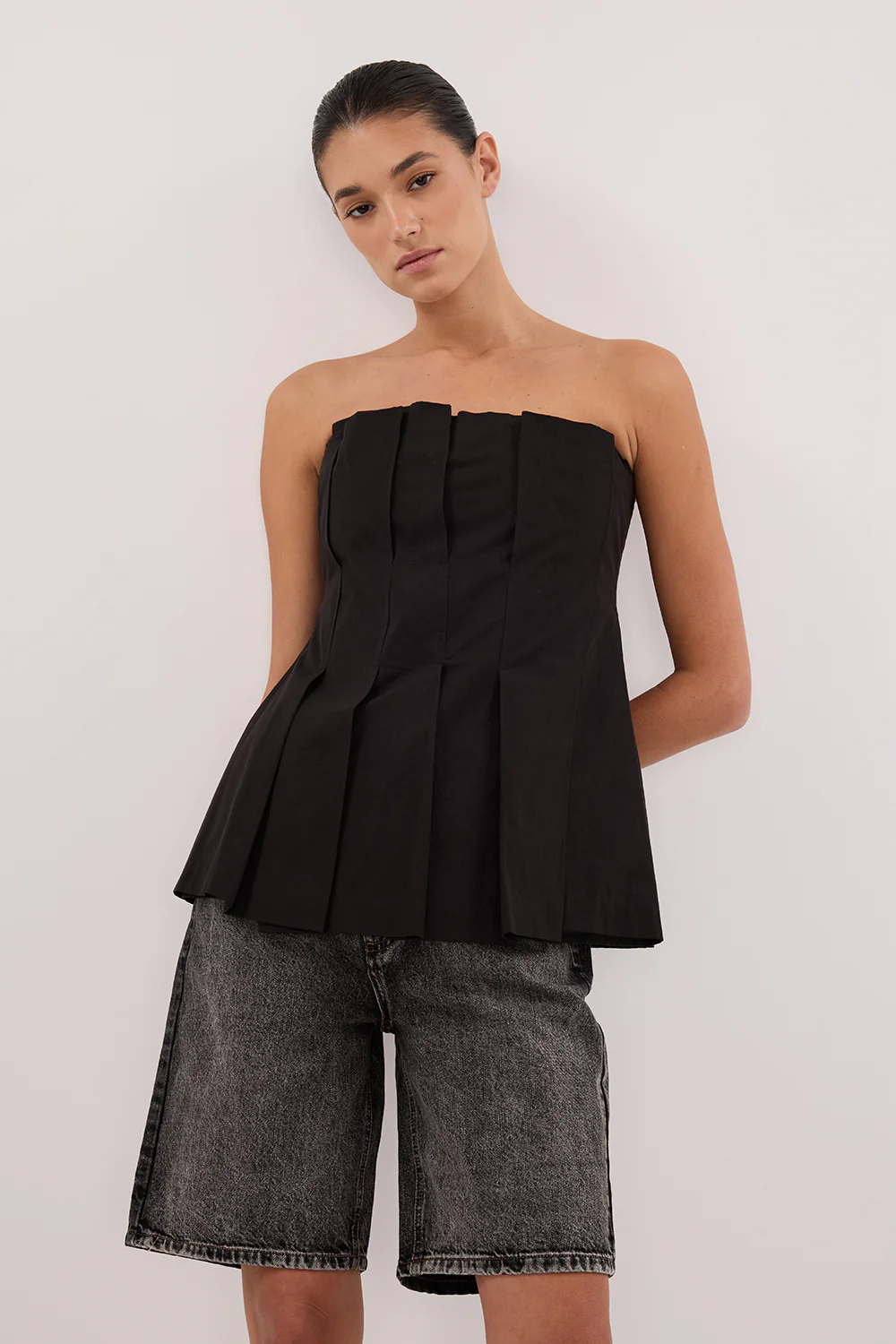 BAMBI WASHED BLACK BERMUDA DENIM SHORT - Yukikoi