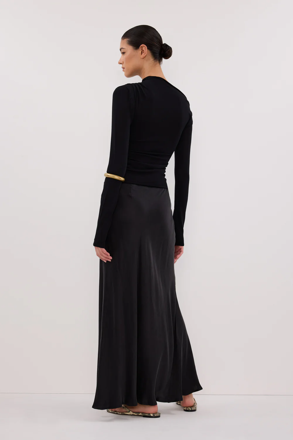 ARIEL BLACK LONG SLEEVE KNIT TOP - Yukikoi