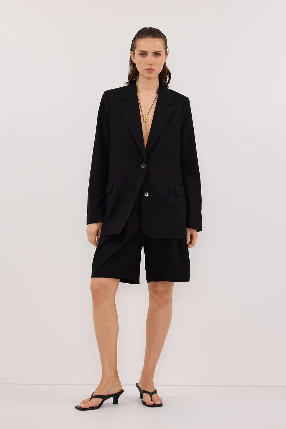 LIZA BLACK TAILORED BERMUDA SHORT - Yukikoi