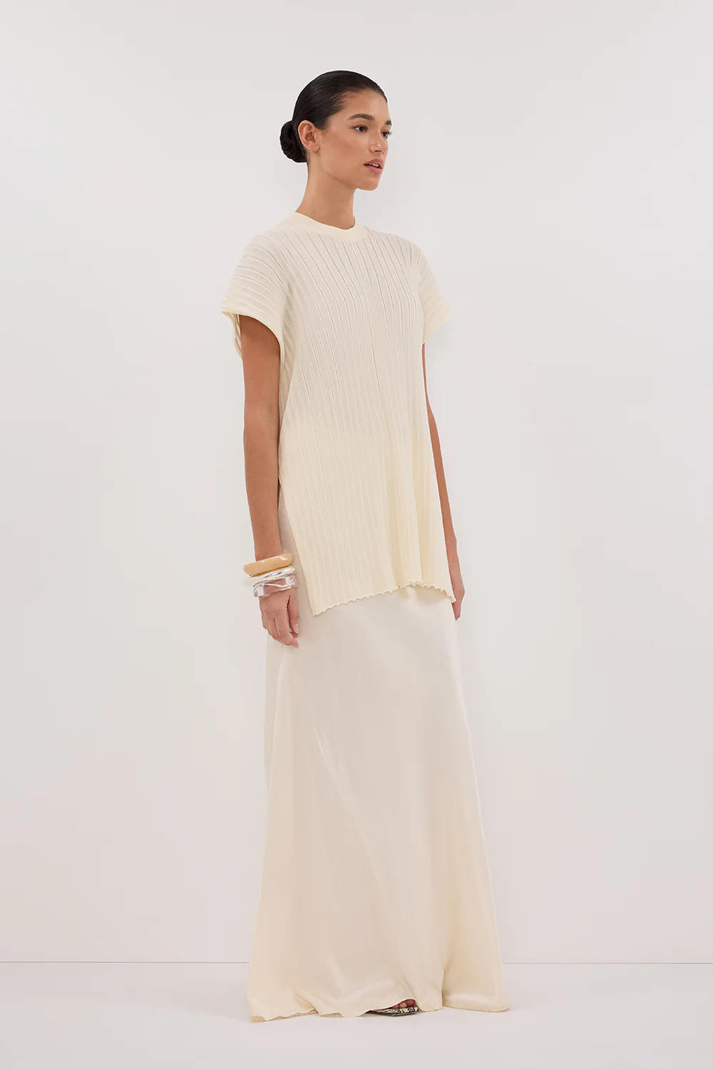 JADE CREAM SLEEVELESS KNIT TOP - Yukikoi