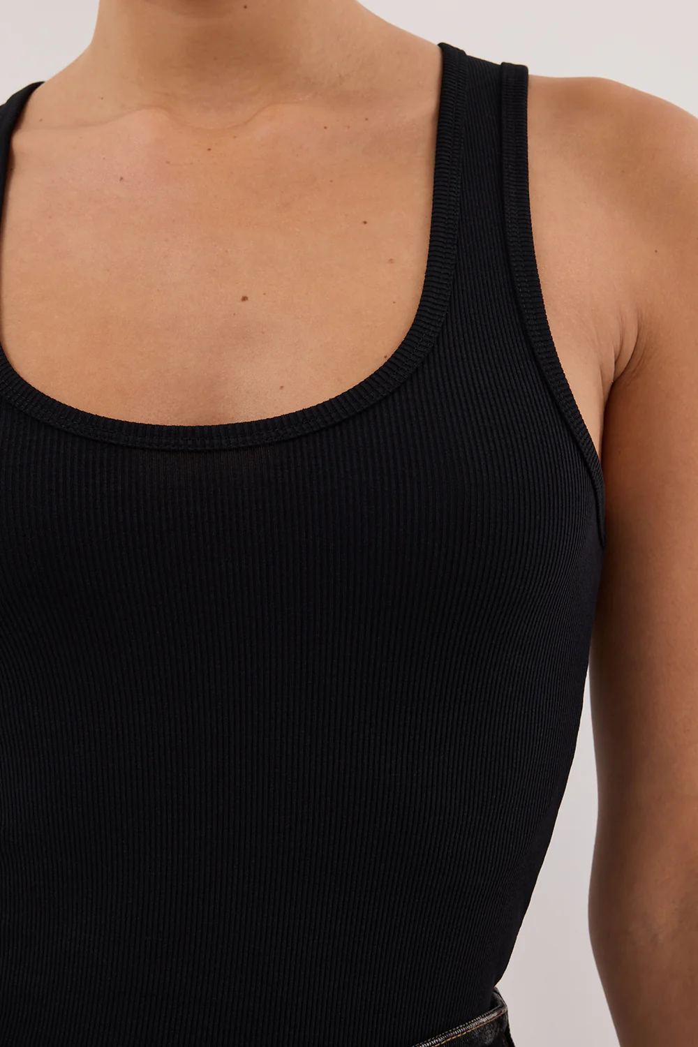 THEO 2.0 BLACK TANK - Yukikoi