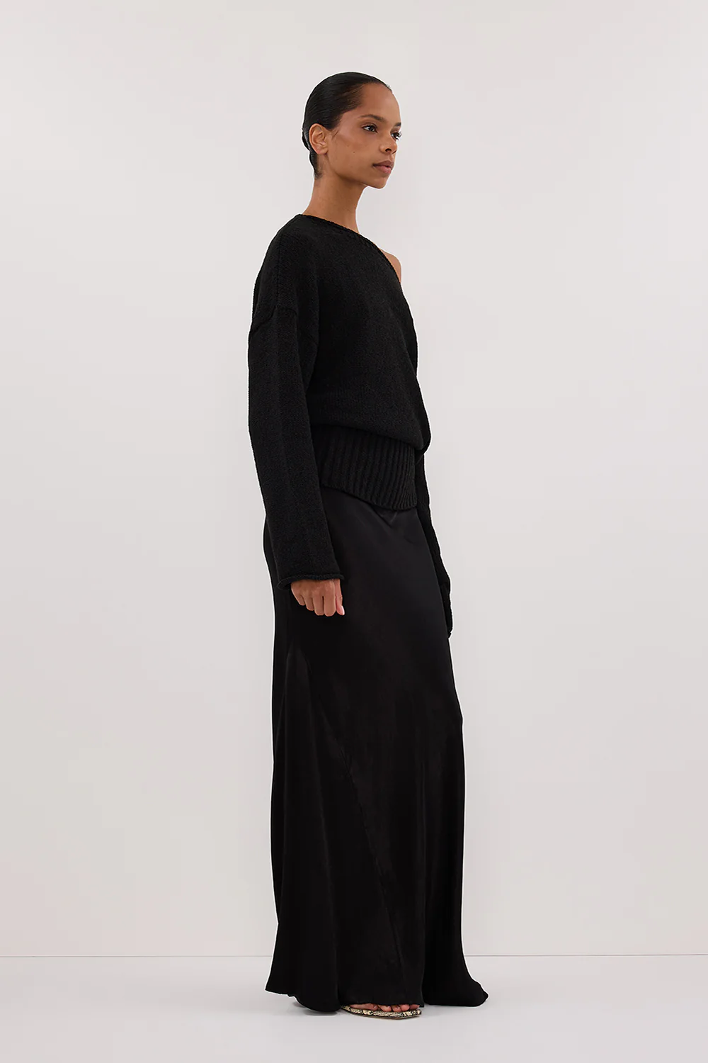 JULES BLACK LONG SLEEVE KNIT TOP - Yukikoi