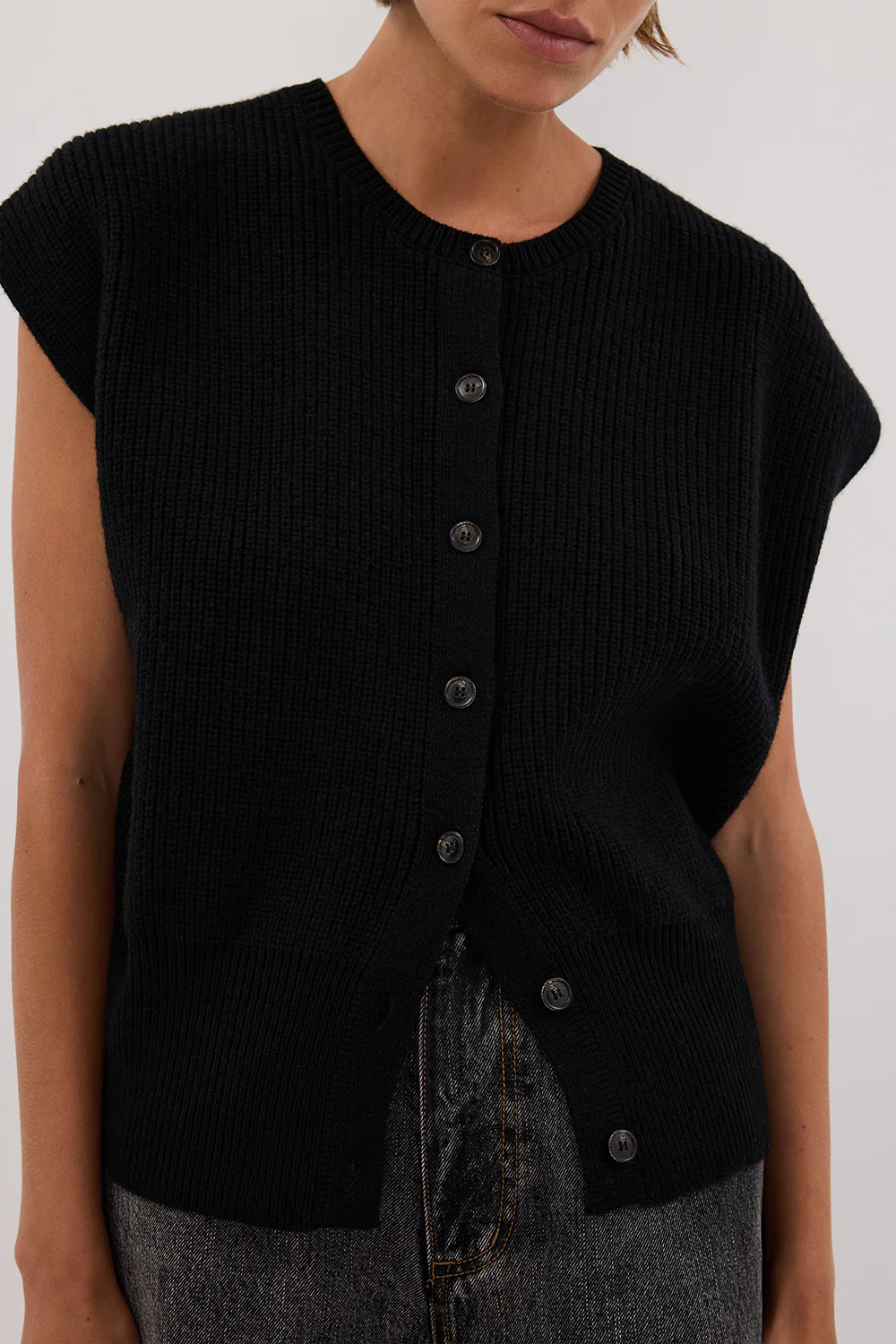 KATE BLACK KNIT VEST - Yukikoi