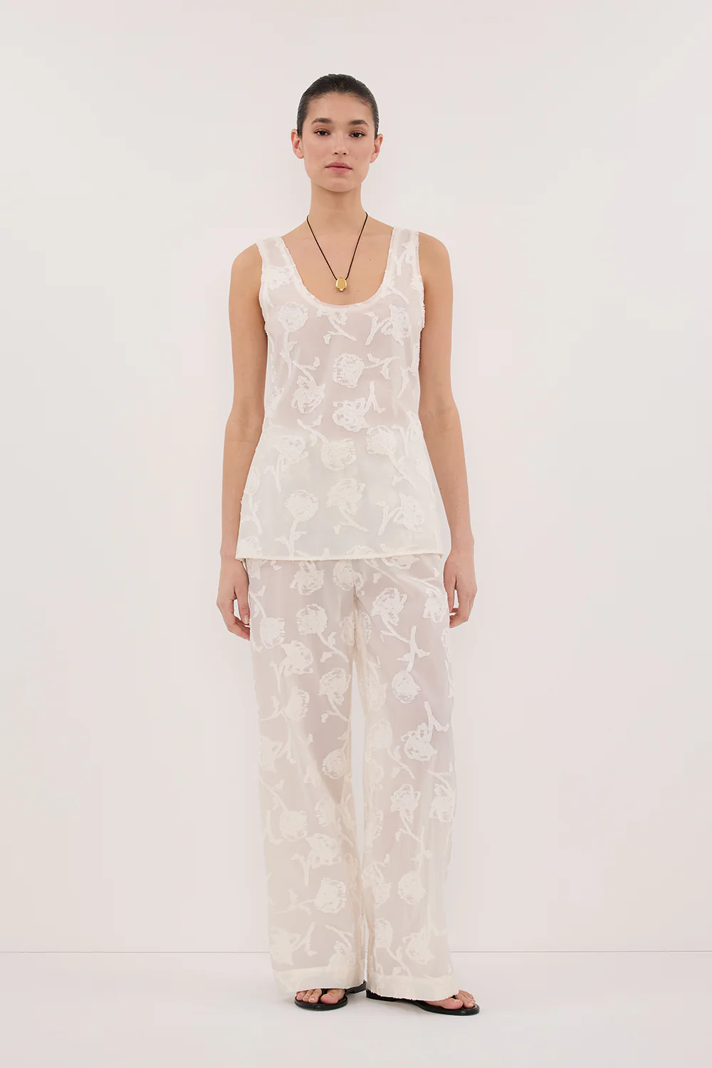 AZALEA OFF WHITE JACQUARD CAMI TOP - Yukikoi