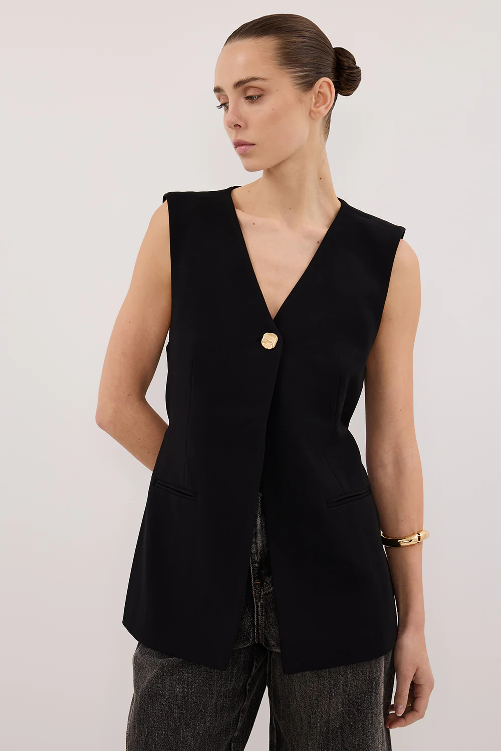 SONNY BLACK TAILORED VEST - Yukikoi