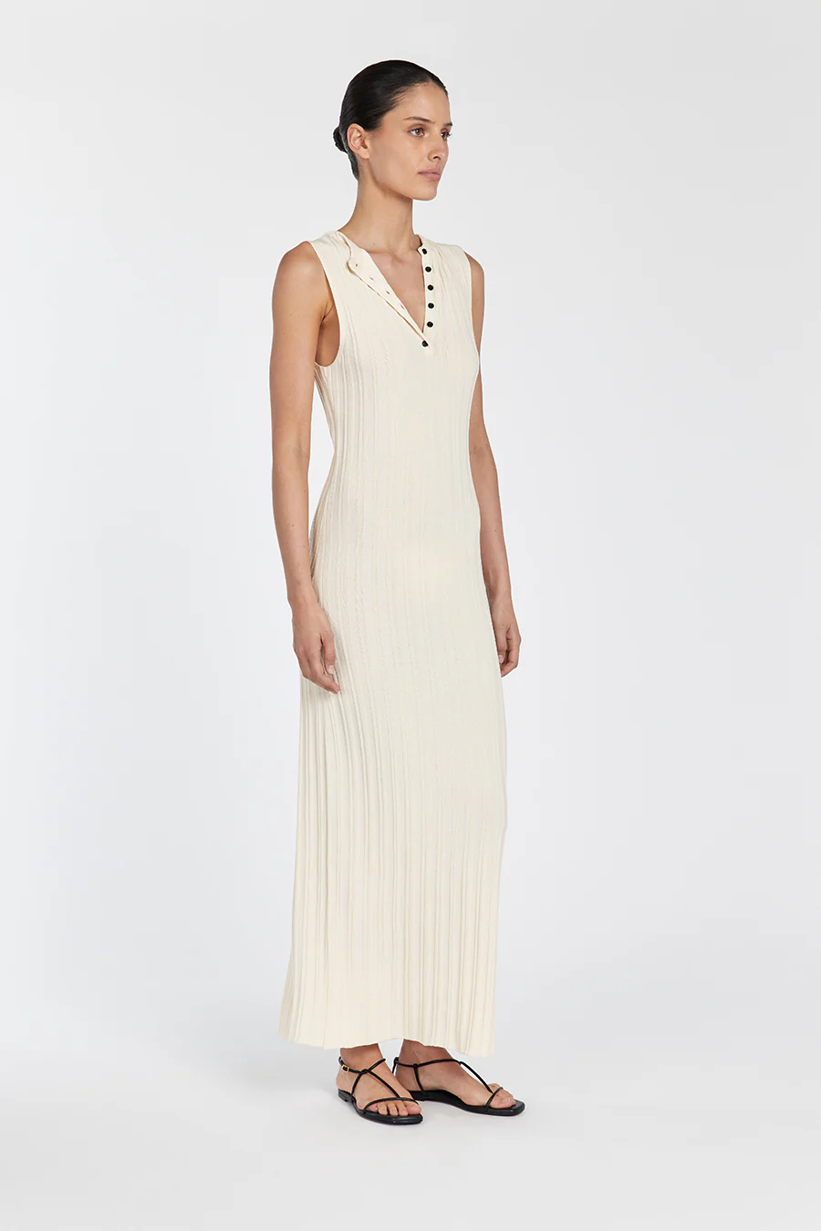 SYLVIA CREAM SLEEVELESS MAXI DRESS - Yukikoi