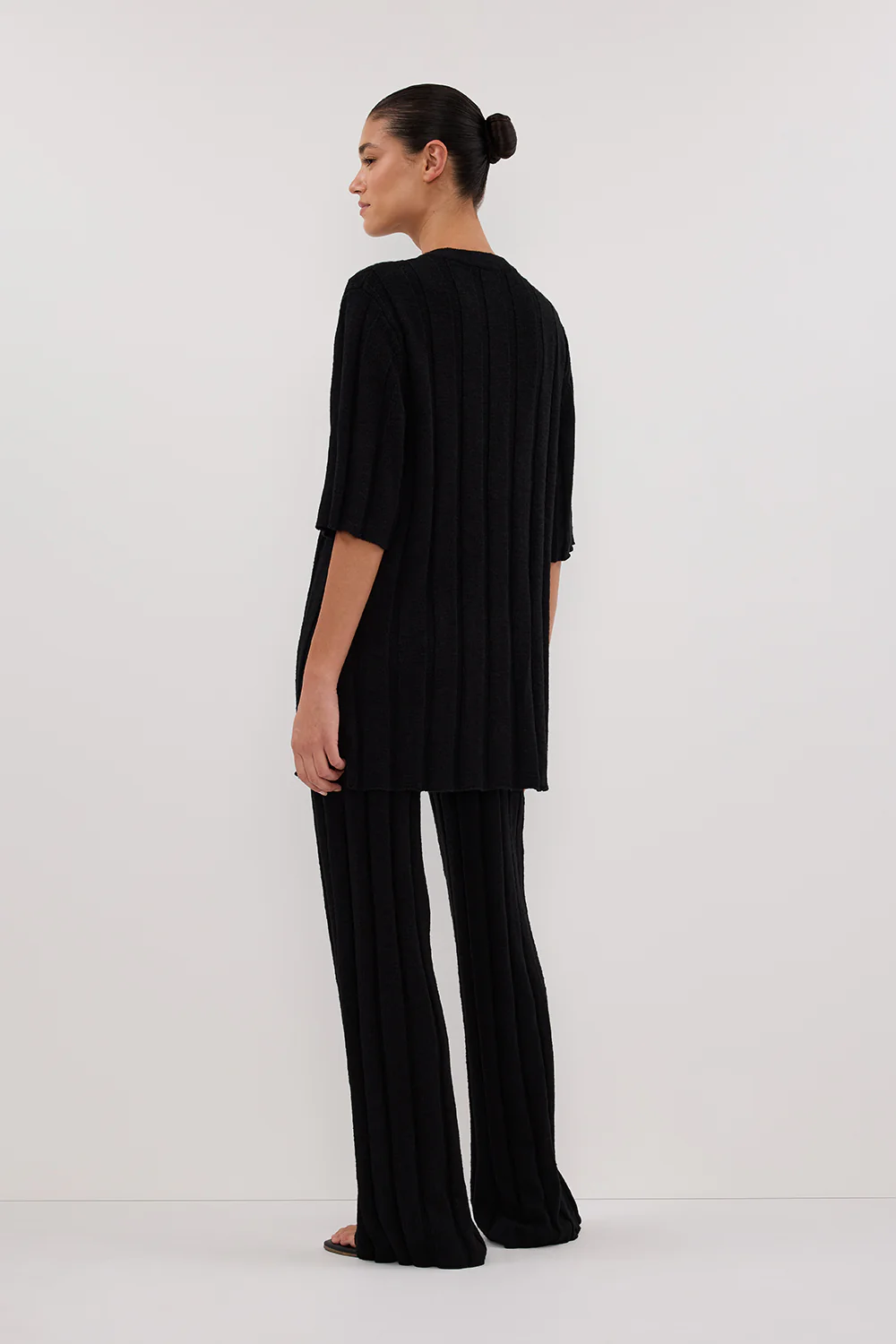 JAZZ BLACK BUTTON KNIT SHIRT - Yukikoi
