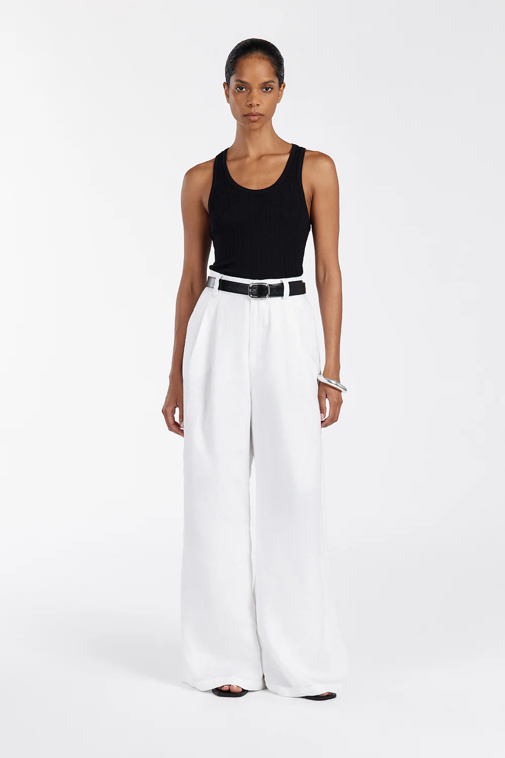 ALMA BLACK TEXTURED SCOOP KNIT TANK - Yukikoi