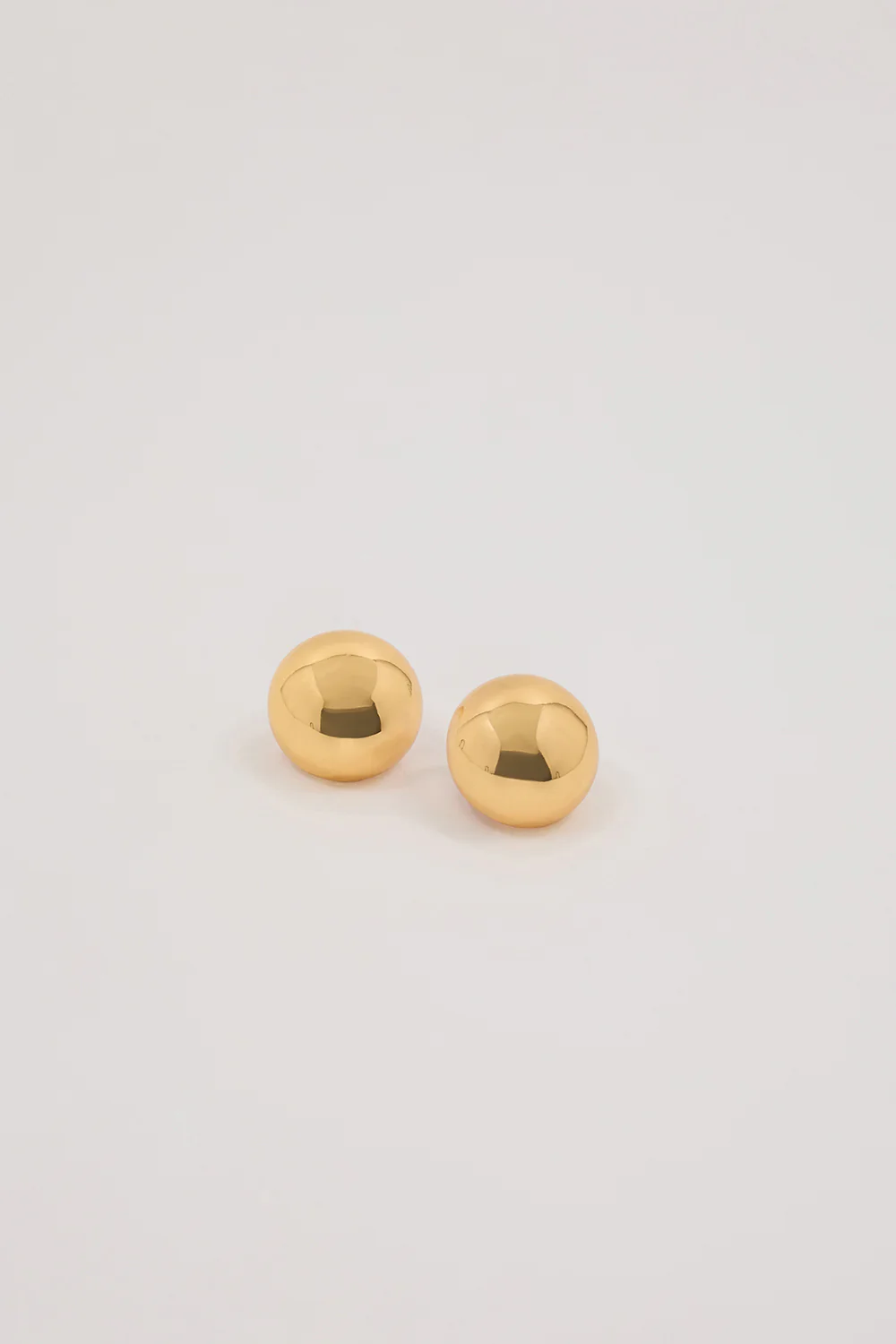 ANNA ROSSI DOMED GOLD EARRING - Yukikoi
