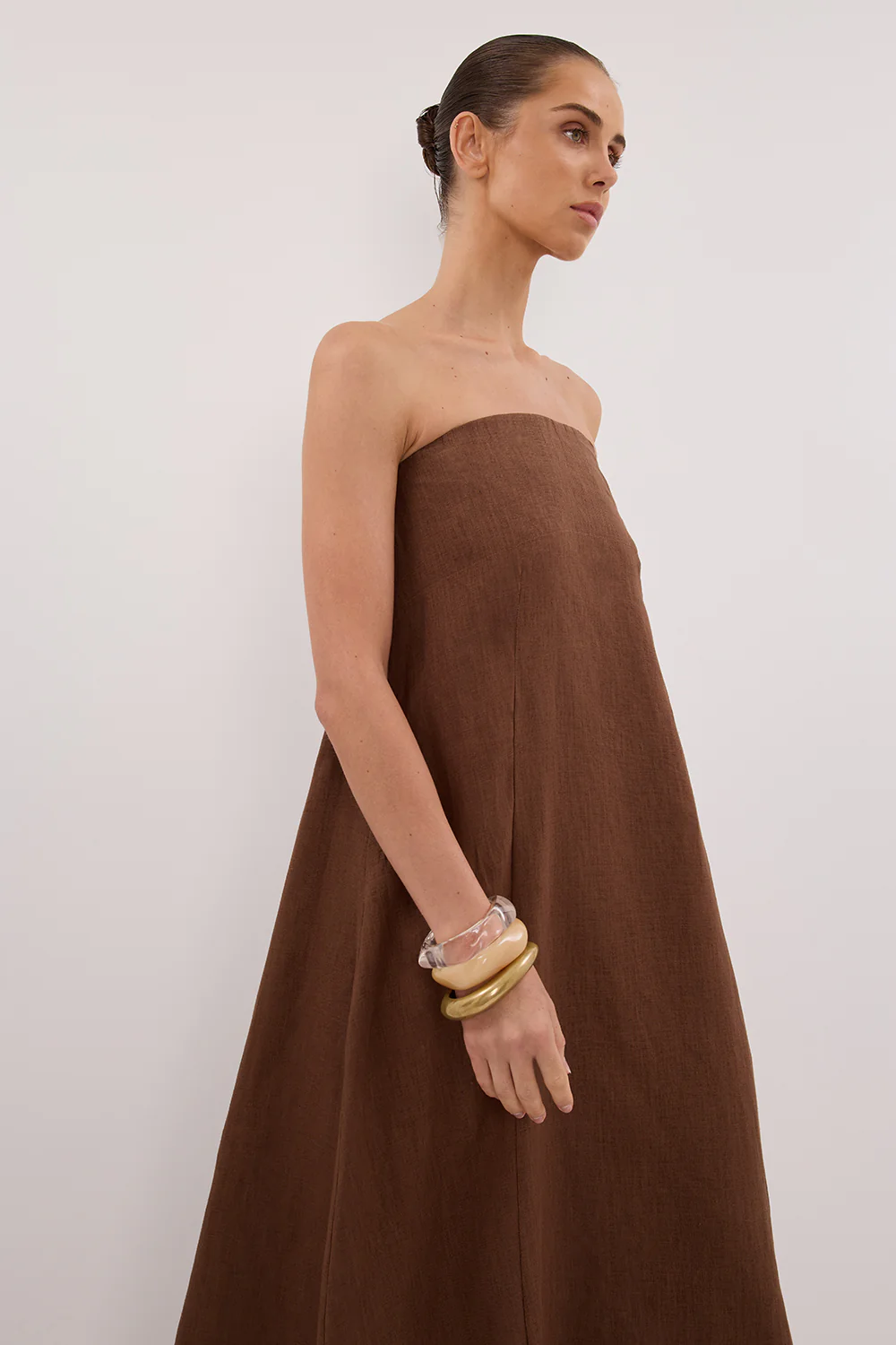 KINSLEY FONDANT LINEN STRAPLESS MIDI DRESS - Yukikoi