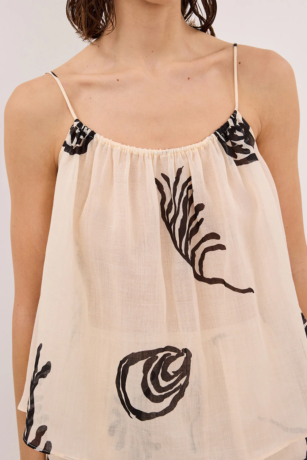 POSITANO SANDSTONE SLEEVELESS RAMIE  TOP - Yukikoi