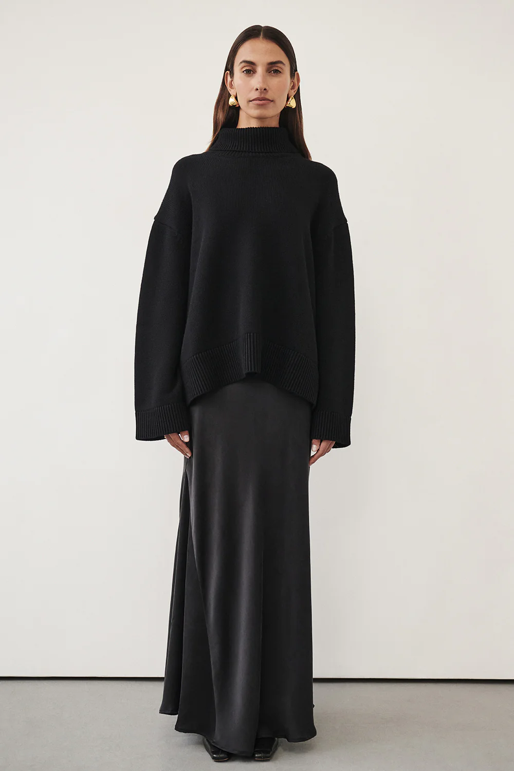 ELLA BLACK TURNBACK NECK KNIT JUMPER - Yukikoi