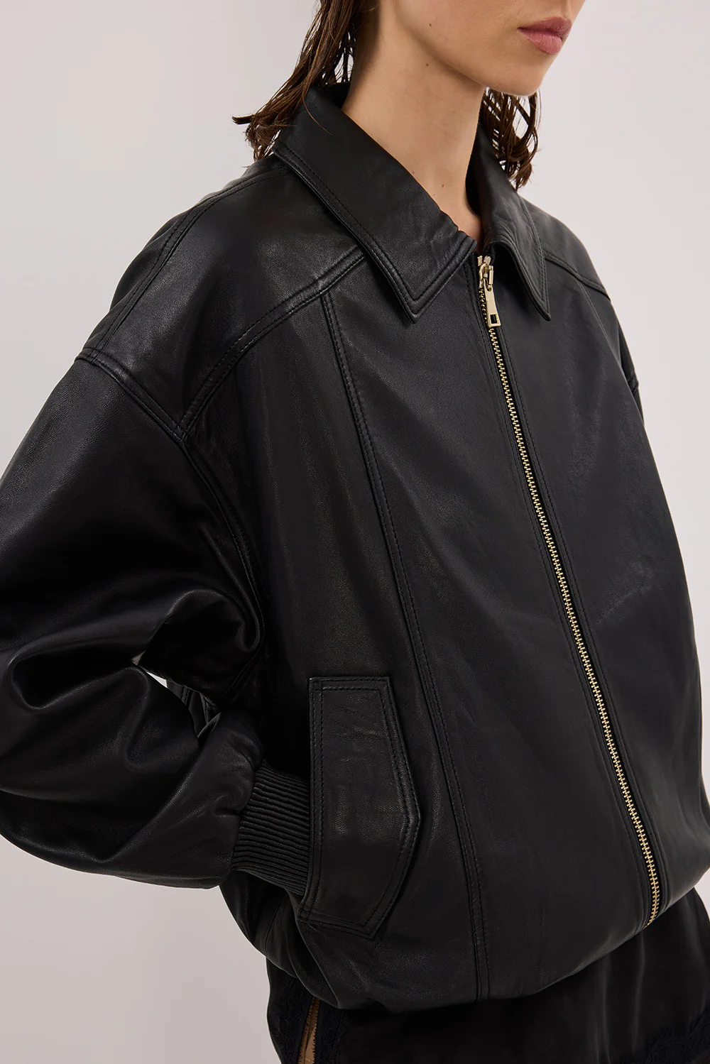 HUTTON BLACK LEATHER BOMBER JACKET - Yukikoi