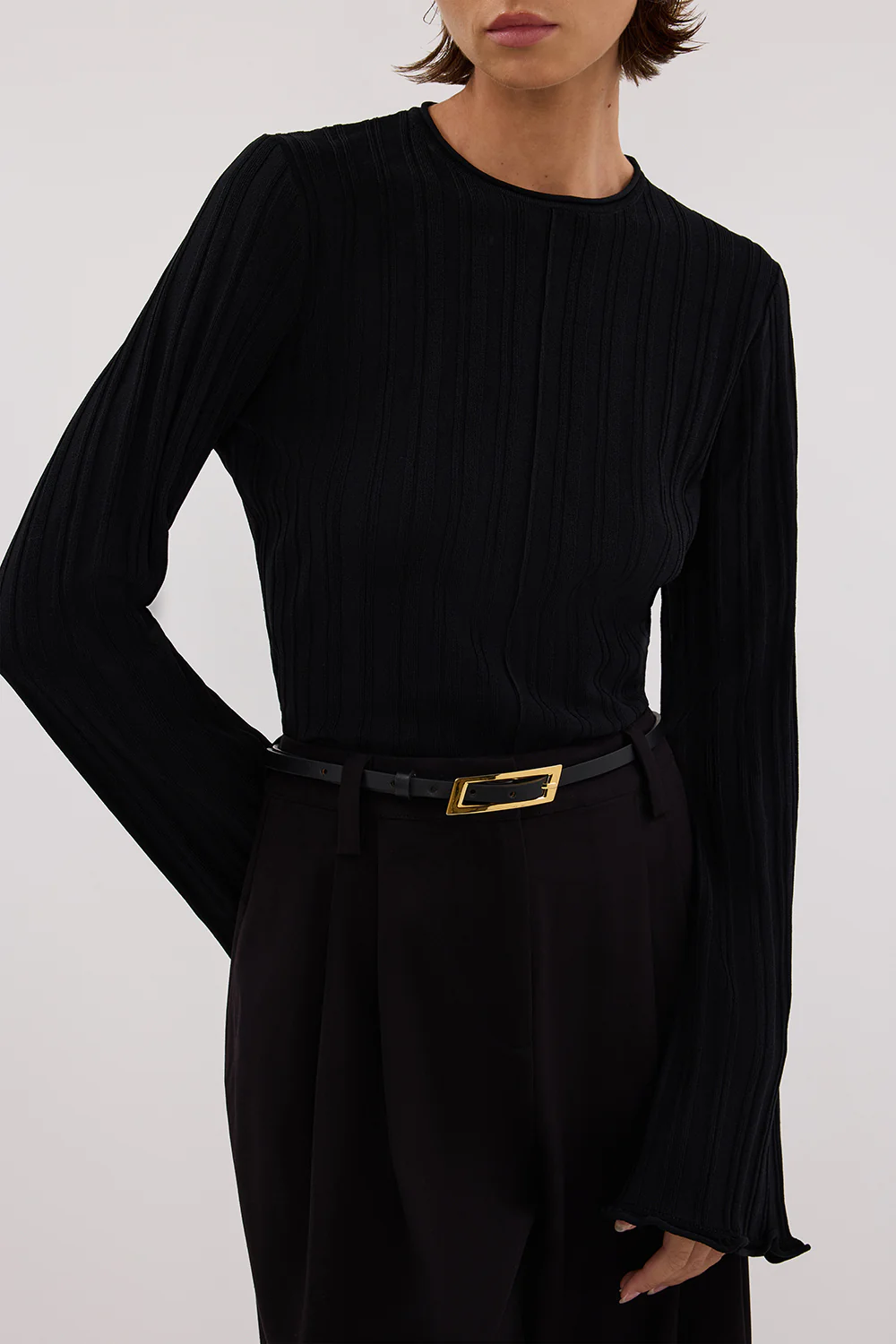 SYLVIA BLACK CREW KNIT TOP - Yukikoi