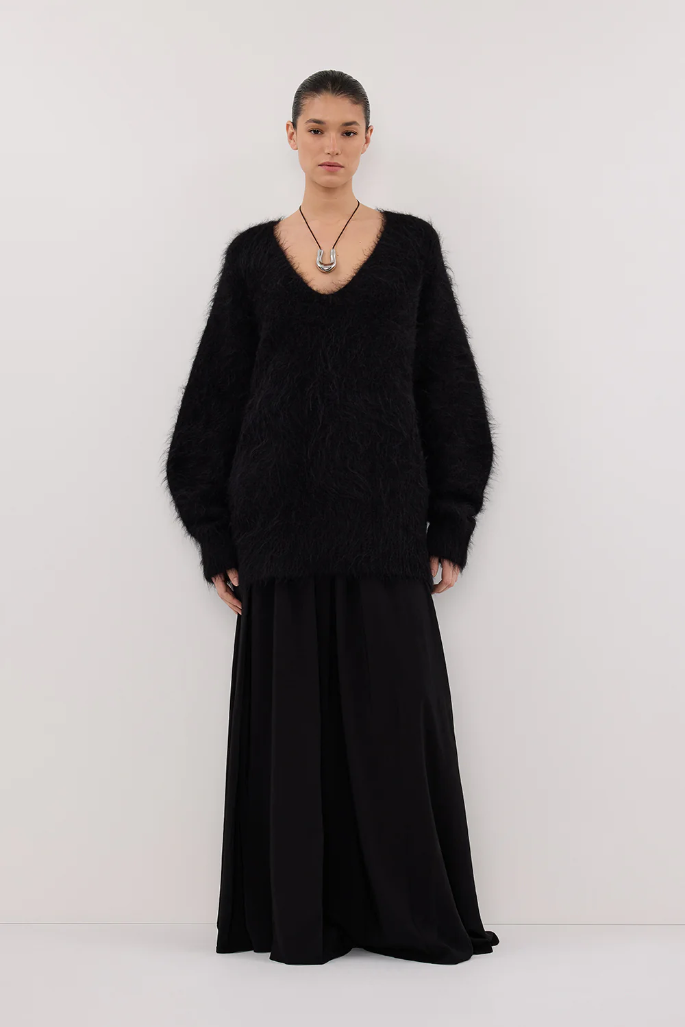 SIERRA BLACK TEXTURED MIDI SKIRT - Yukikoi